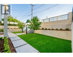 550 Richmond Street, New Westminster, BC V3L4C7 Photo 31
