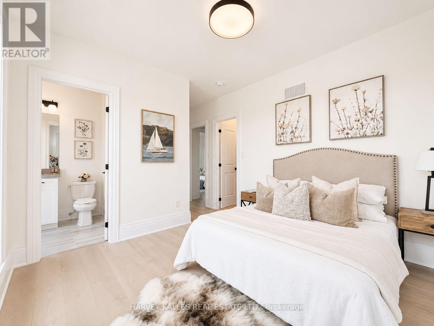 107 WINTHROP CRESCENT - 33