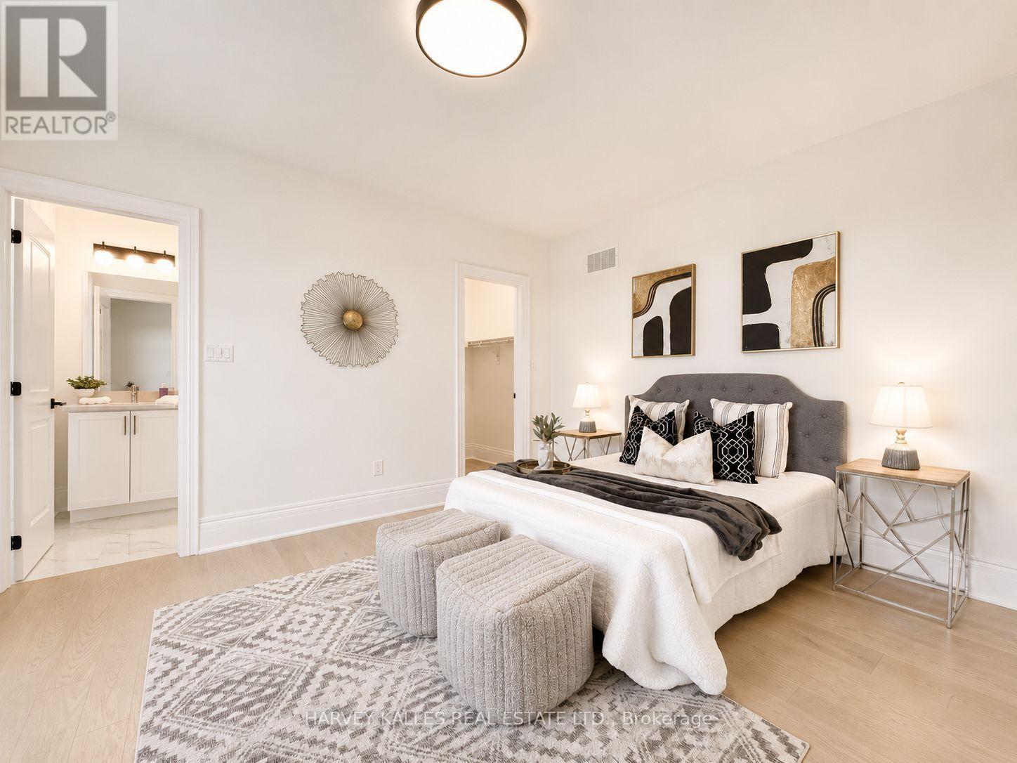107 WINTHROP CRESCENT - 35