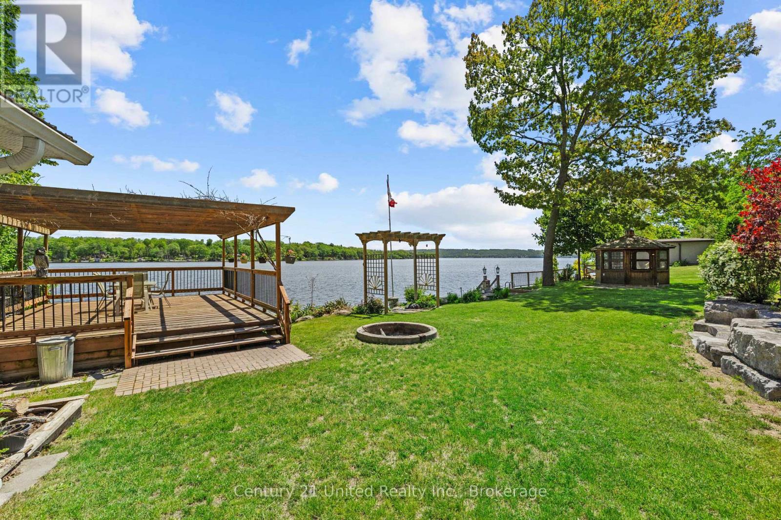 825 SOUTHVIEW DRIVE - 34