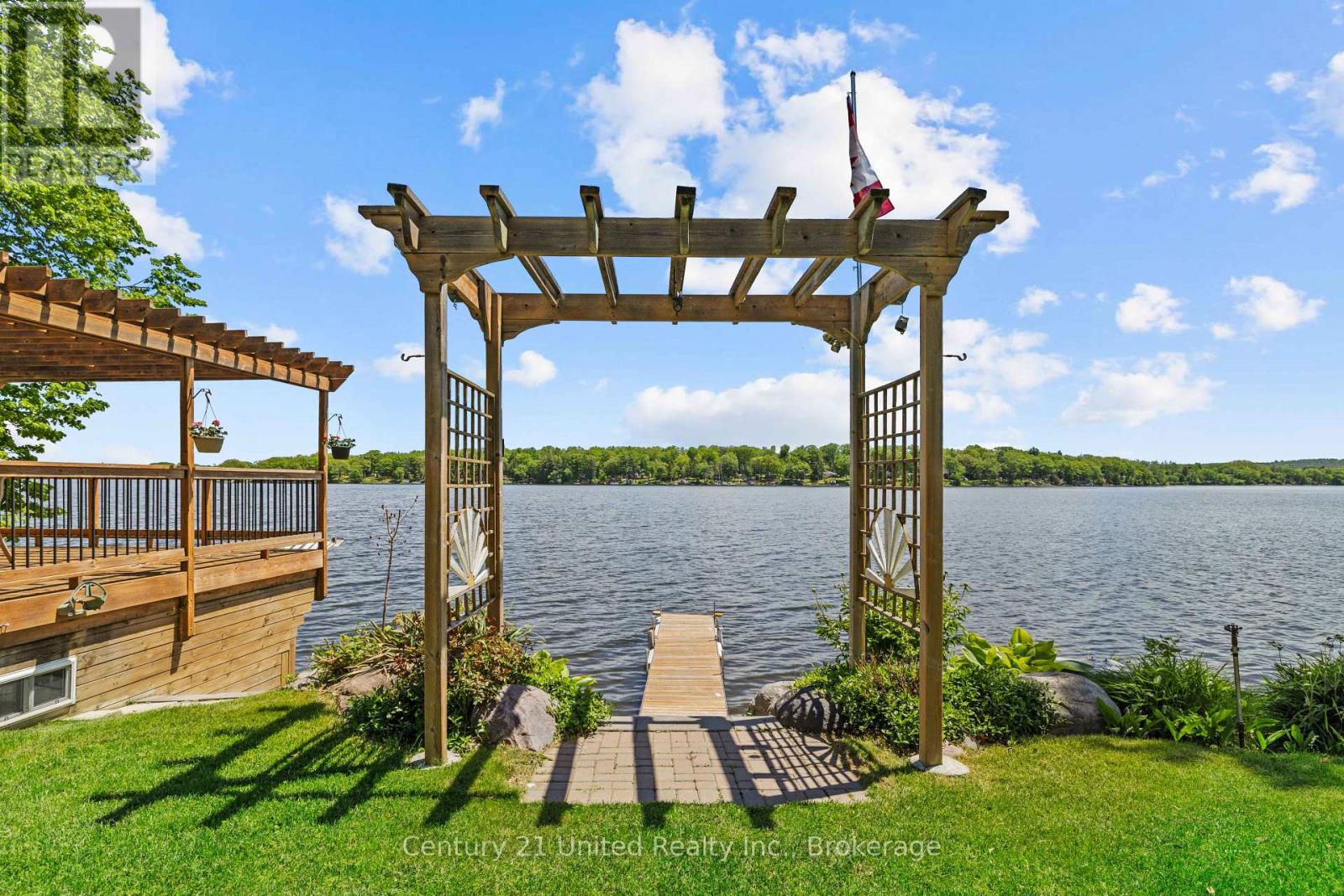 825 SOUTHVIEW DRIVE - 35