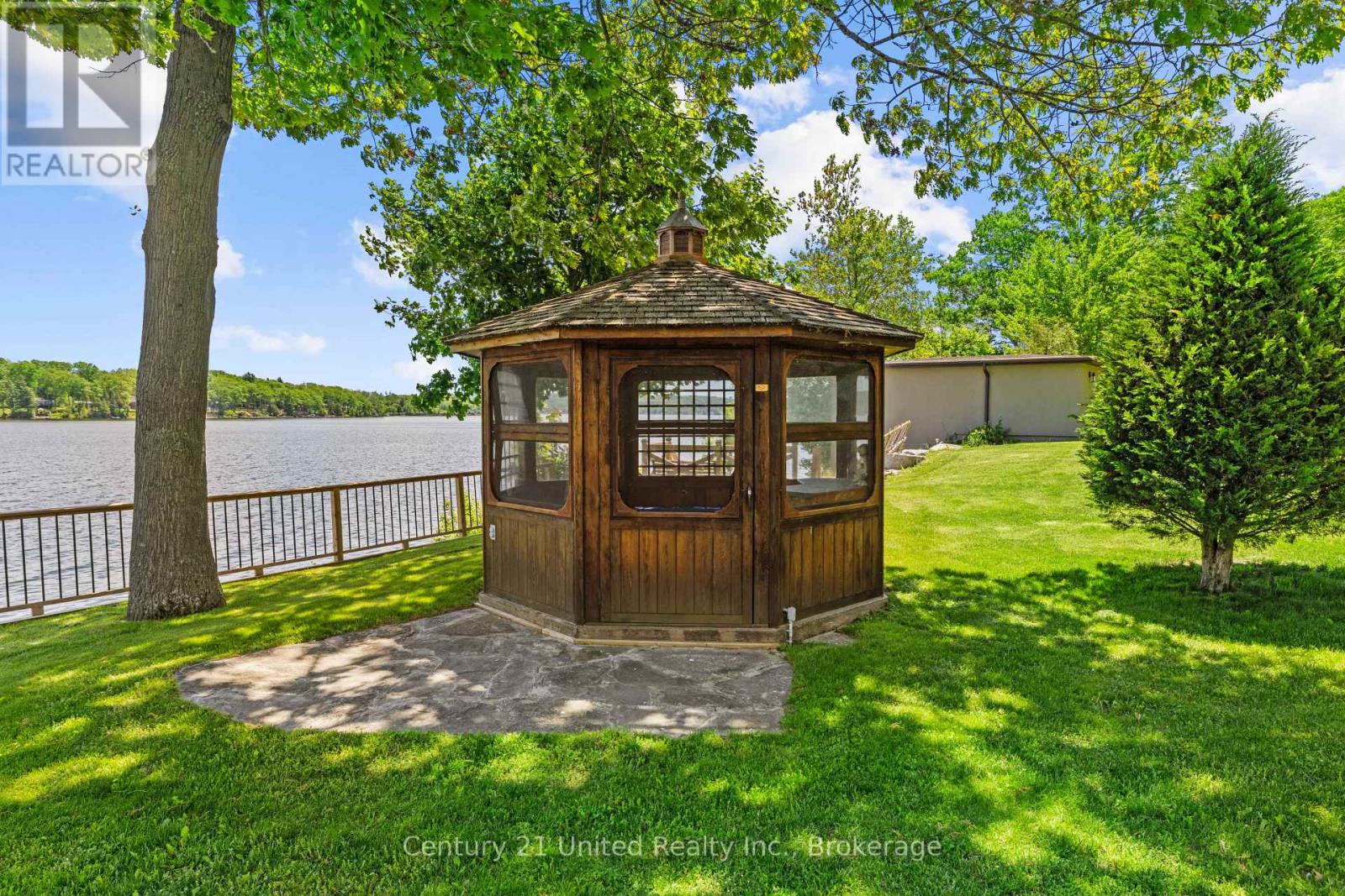 825 SOUTHVIEW DRIVE - 39