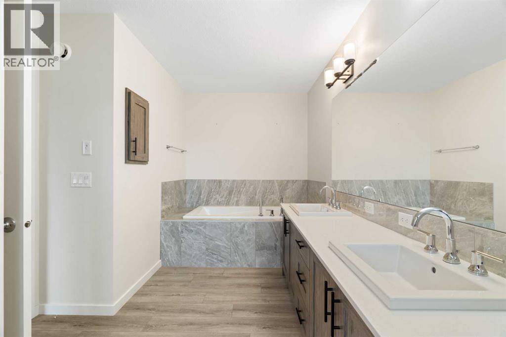 15 Homestead Close NE - 36