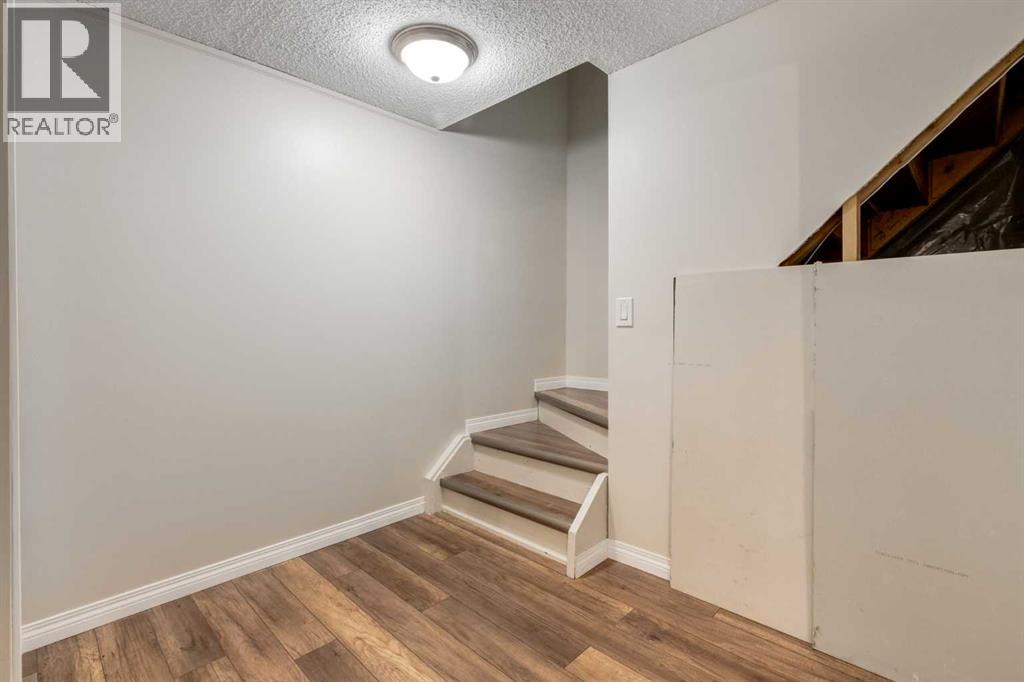 #1 6202 Bowness Road NW - 24