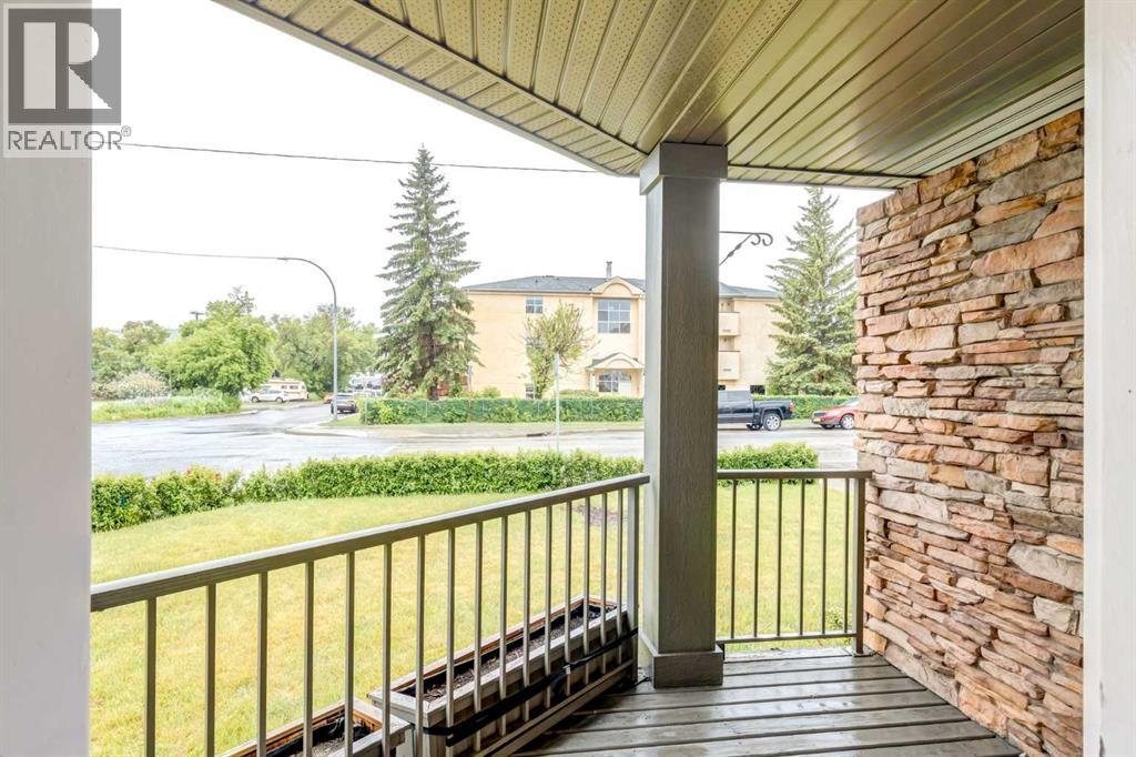 #1 6202 Bowness Road NW - 37