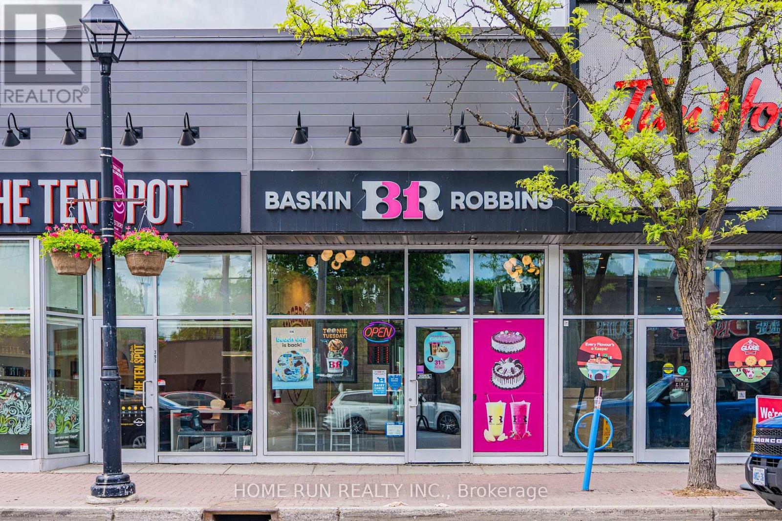 Business for Sale in Ottawa – 395 RICHMOND ROAD, Ottawa – MLS# X13231184 - Image 12