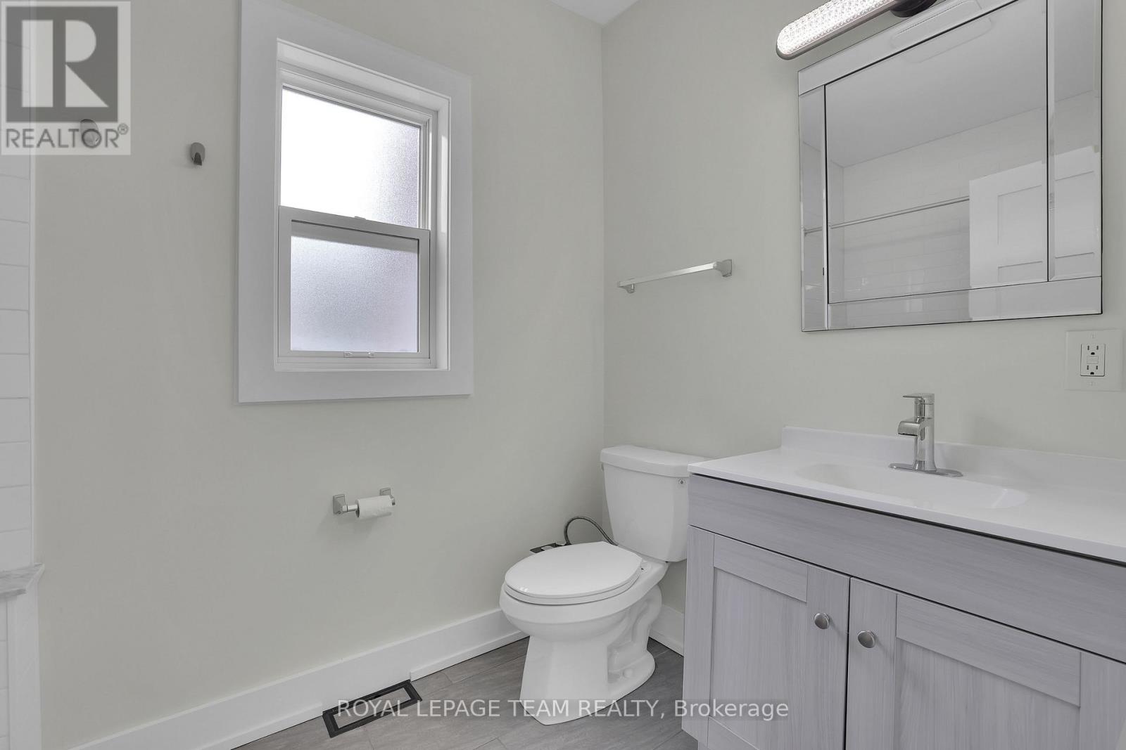 2 Bed, 1 Bath Multi-Family for Rent in Ottawa – A (MAIN LEVEL) – 531 MCLEOD STREET, Ottawa – MLS# X13231220 - Image 6