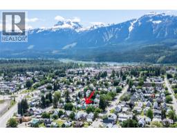 409 Third Street E, Revelstoke, BC V0E2S0 Photo 26