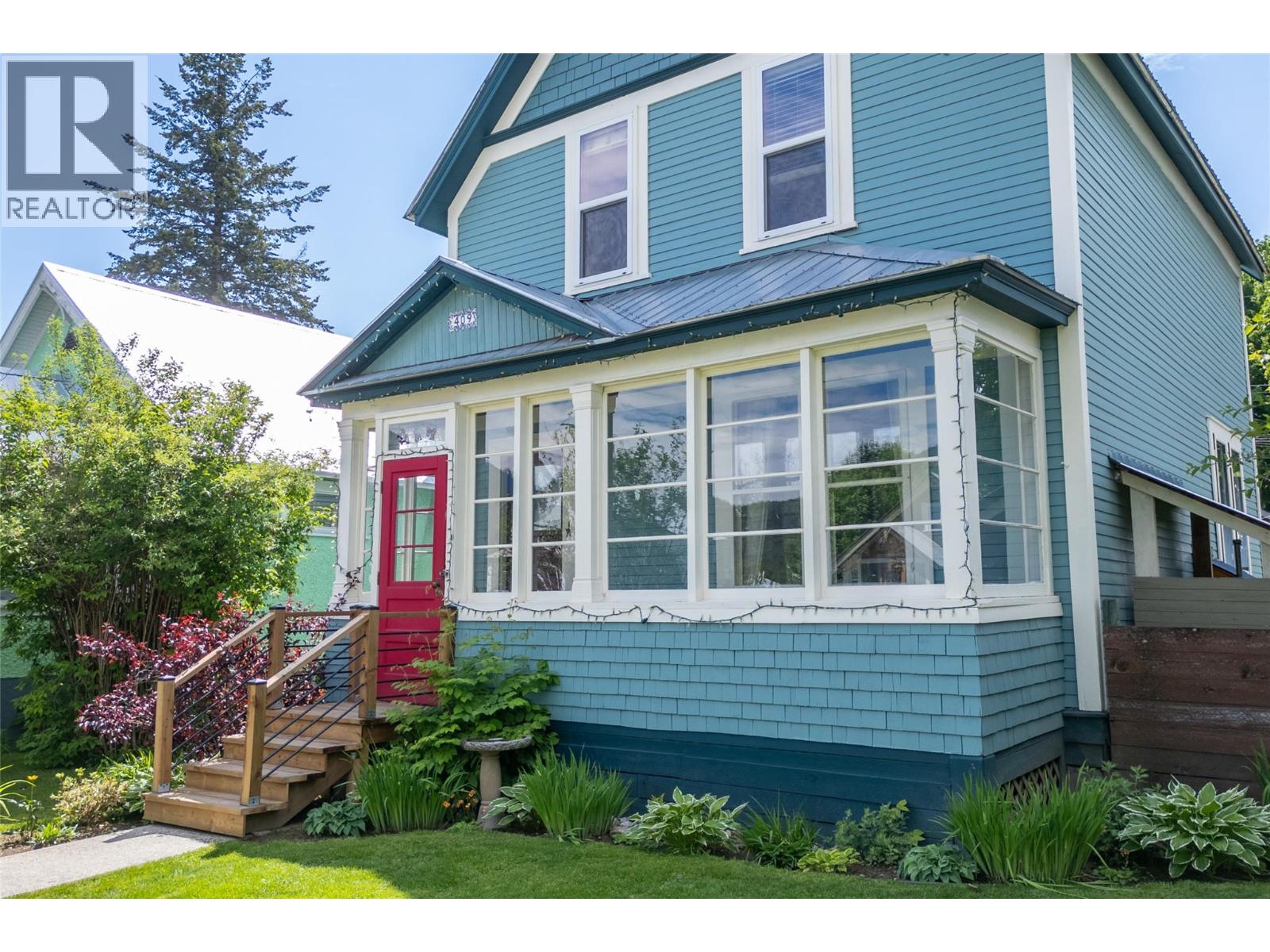 409 Third Street E - 28
