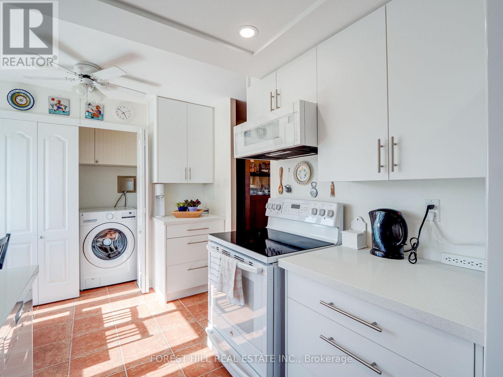 1706 - 100 ANTIBES DRIVE