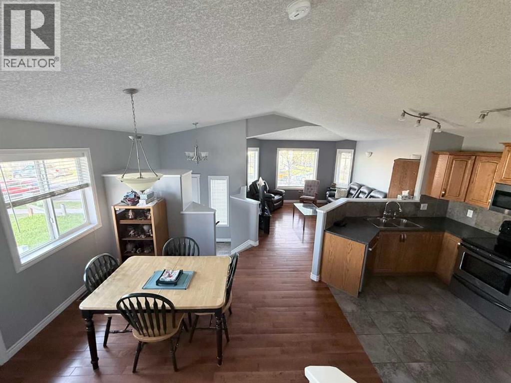 194 Pinnacle Drive - Image 3