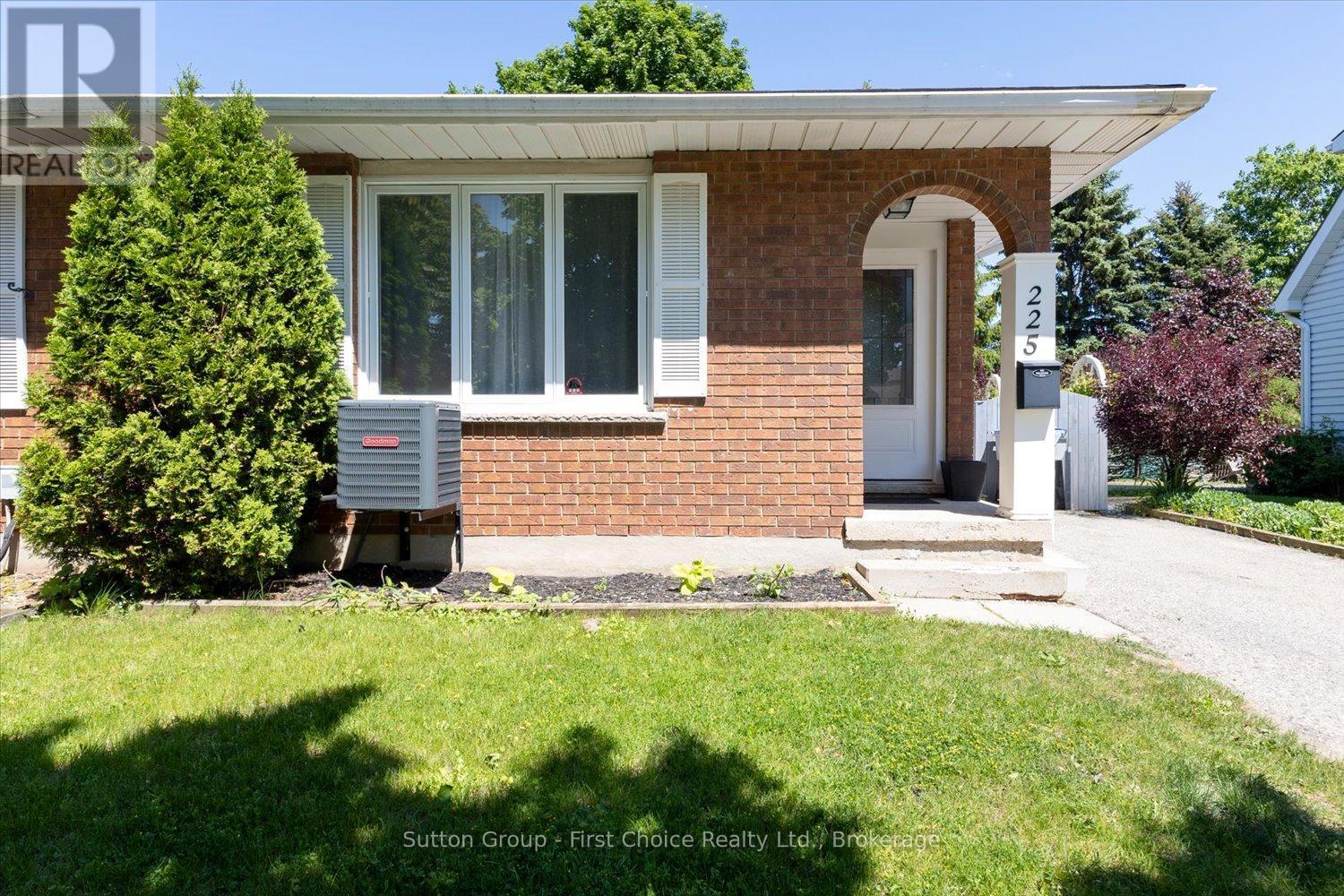 225 HURON STREET S - 5