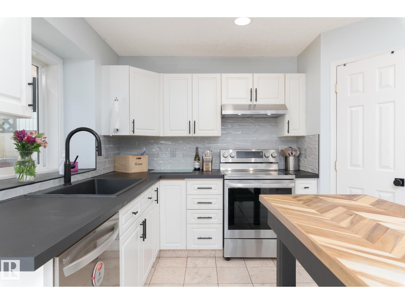 41 DEER PARK WY - 13