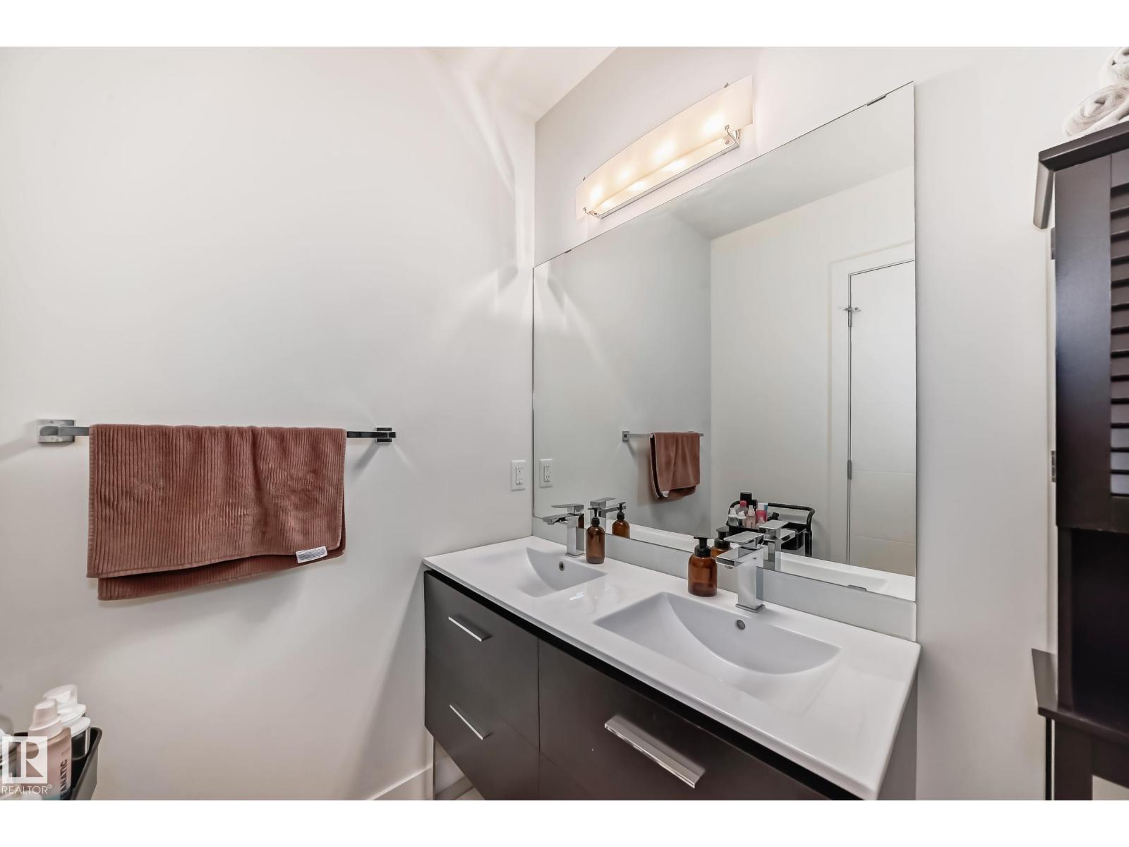 #303 10606 84 AV NW - 21