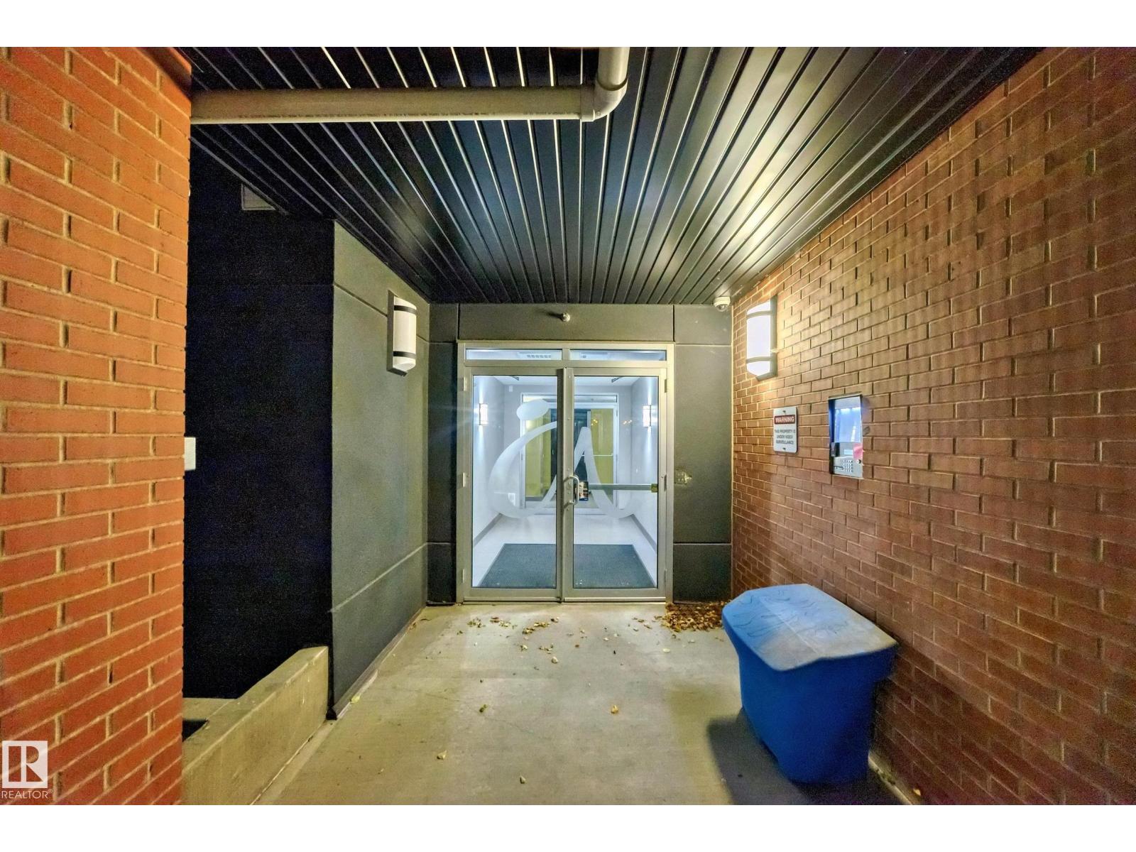 #303 10606 84 AV NW - 38