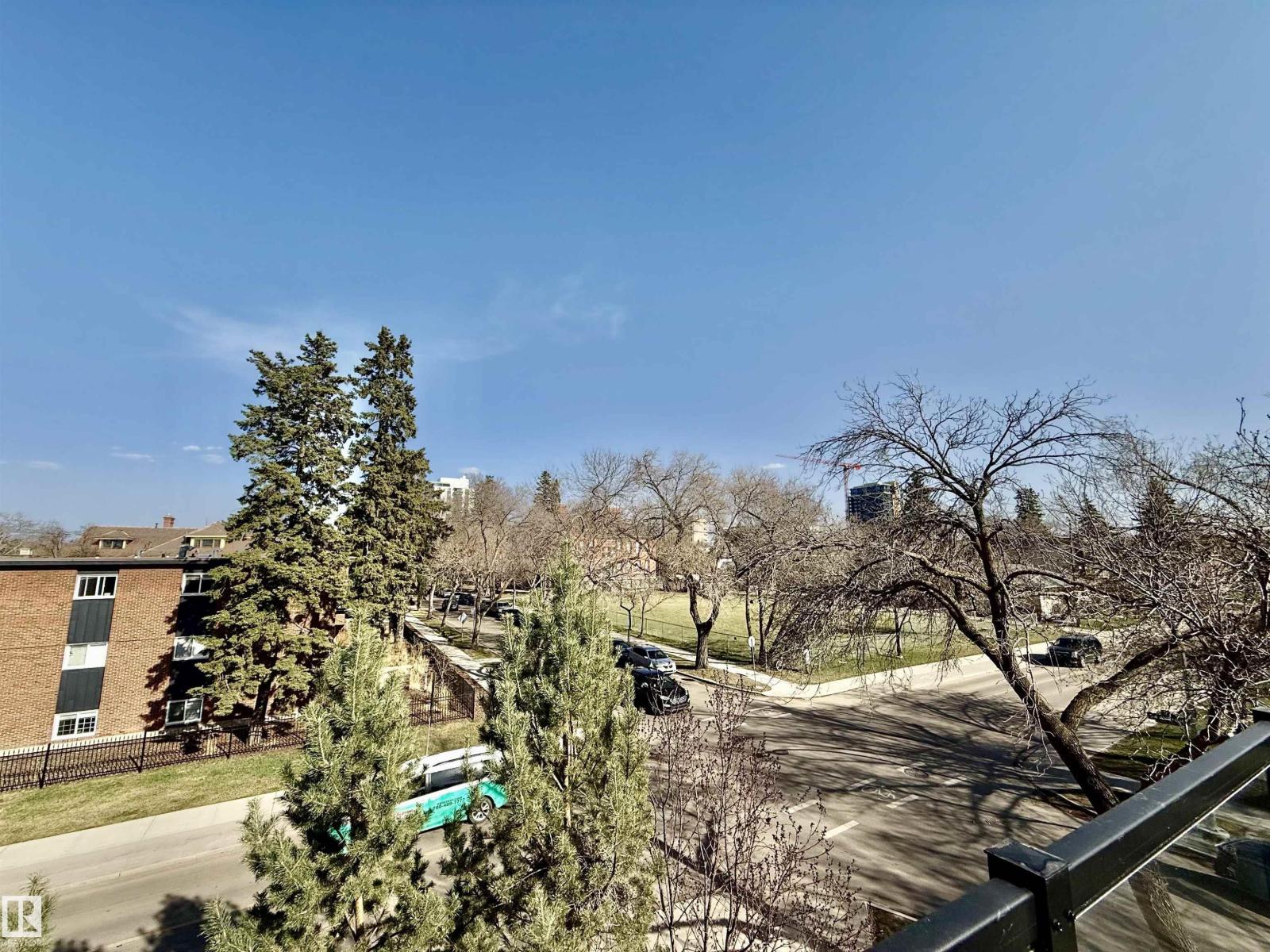 #303 10606 84 AV NW - 43