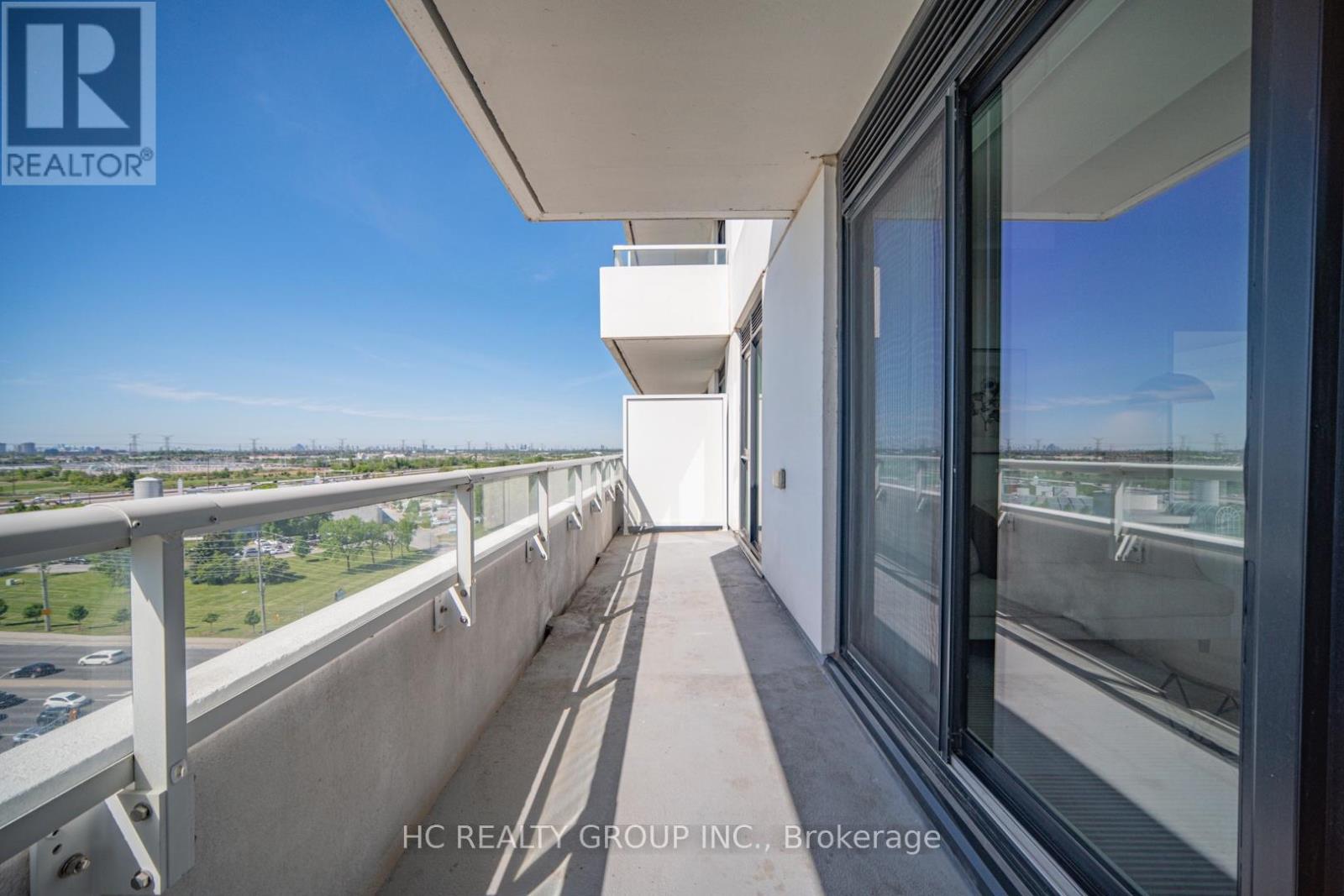#1213A 10 ROUGE VALLEY DRIVE W - 14