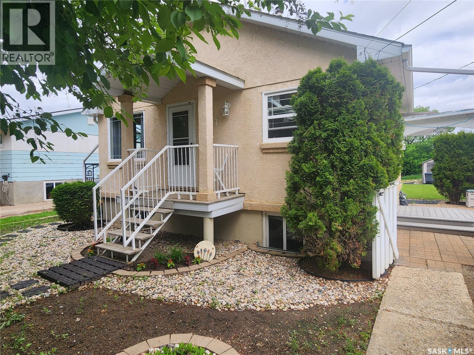 137 11th AVENUE SE - 1