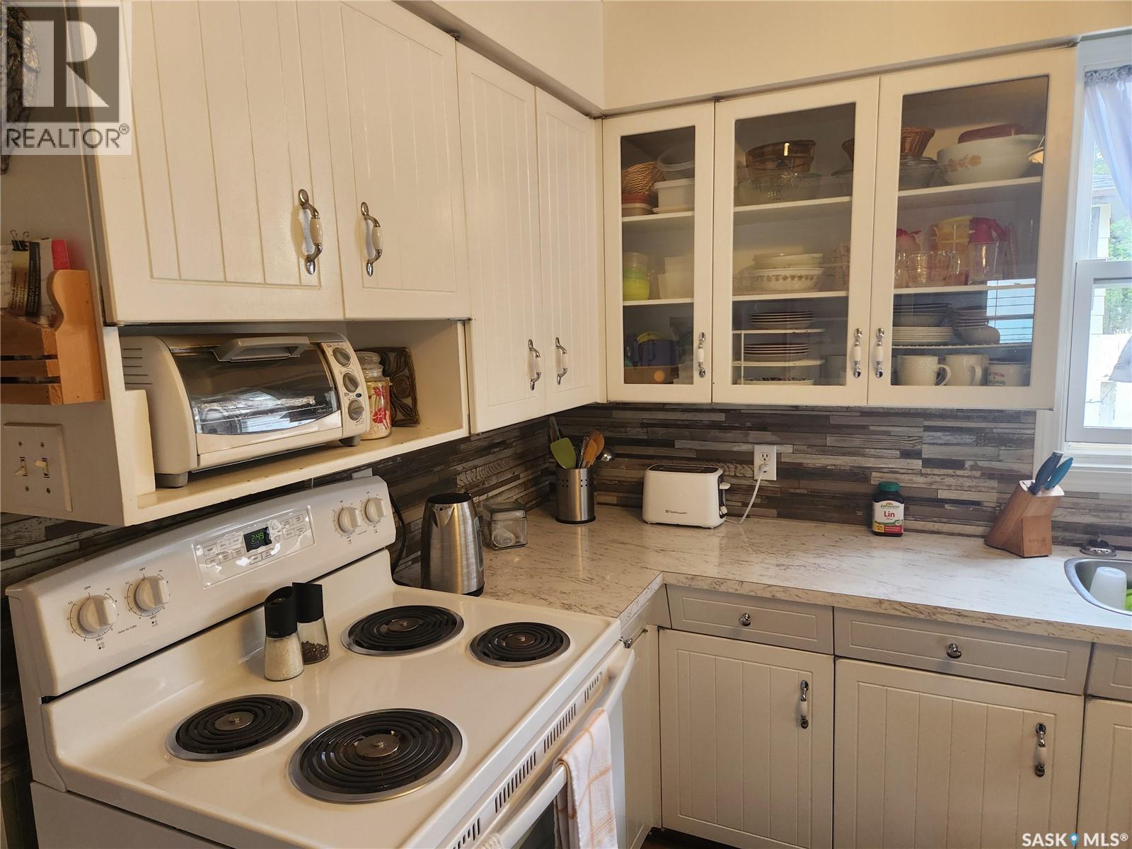 137 11th AVENUE SE - Image 3