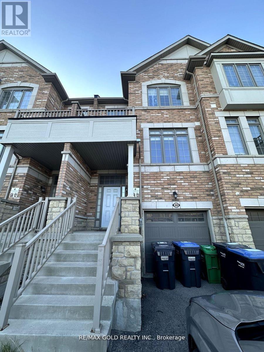 48 AGAVA CRESCENT