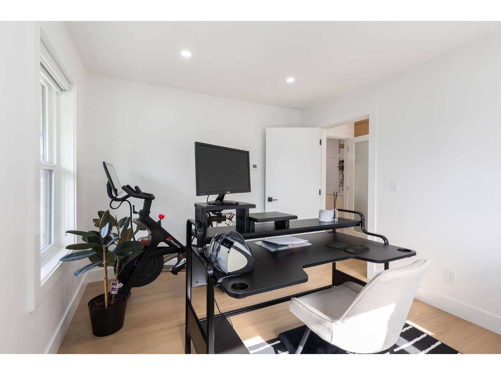 4 Bed, 3 Bath House for Sale in Surrey – 1830 126 STREET, Surrey - Image 6