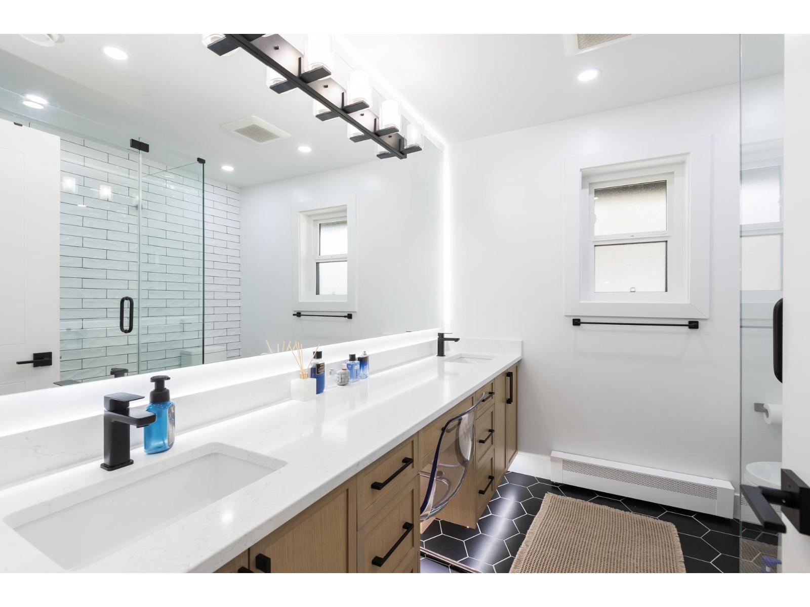 4 Bed, 3 Bath House for Sale in Surrey – 1830 126 STREET, Surrey - Image 29