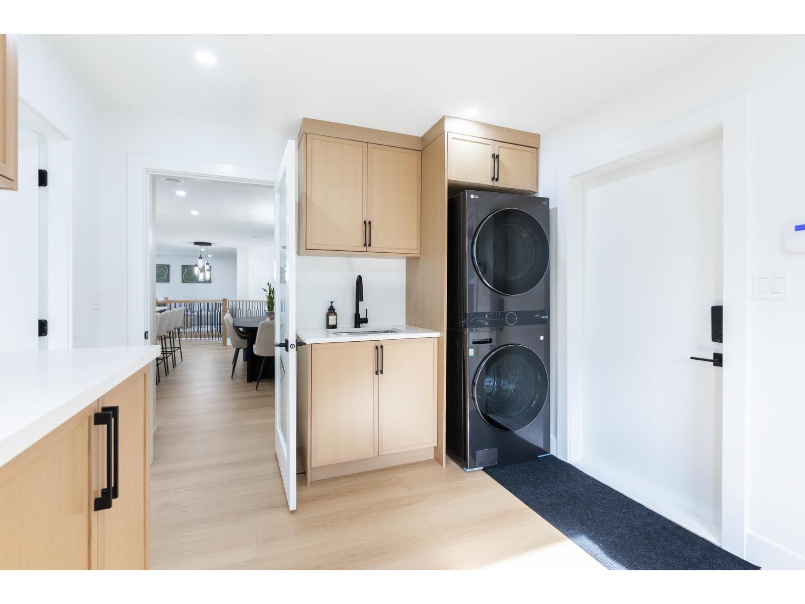 4 Bed, 3 Bath House for Sale in Surrey – 1830 126 STREET, Surrey - Image 9