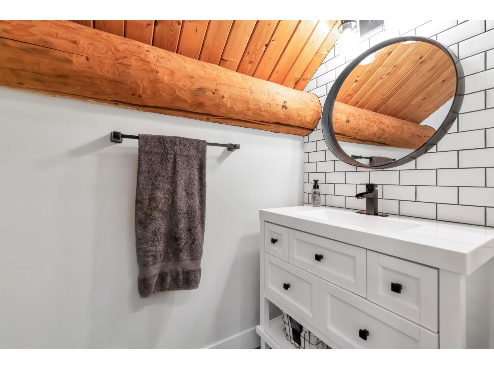4 Bed, 2 Bath House for Sale in Mission – 11108 GREENWOOD DRIVE, Mission - Image 65
