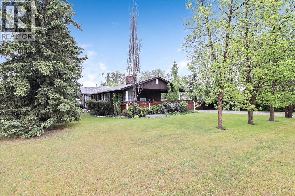 2412 17 Street - photo 2