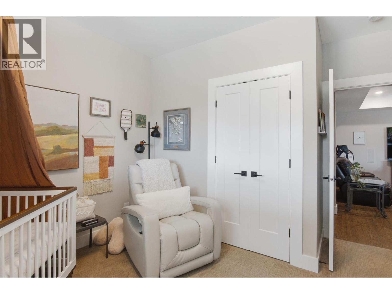 176 RUE CHEVAL NOIR Street - 39