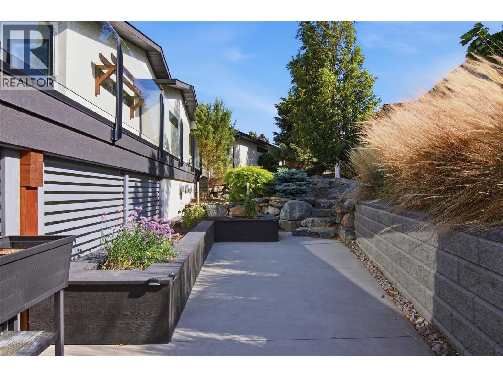 176 RUE CHEVAL NOIR Street - 60