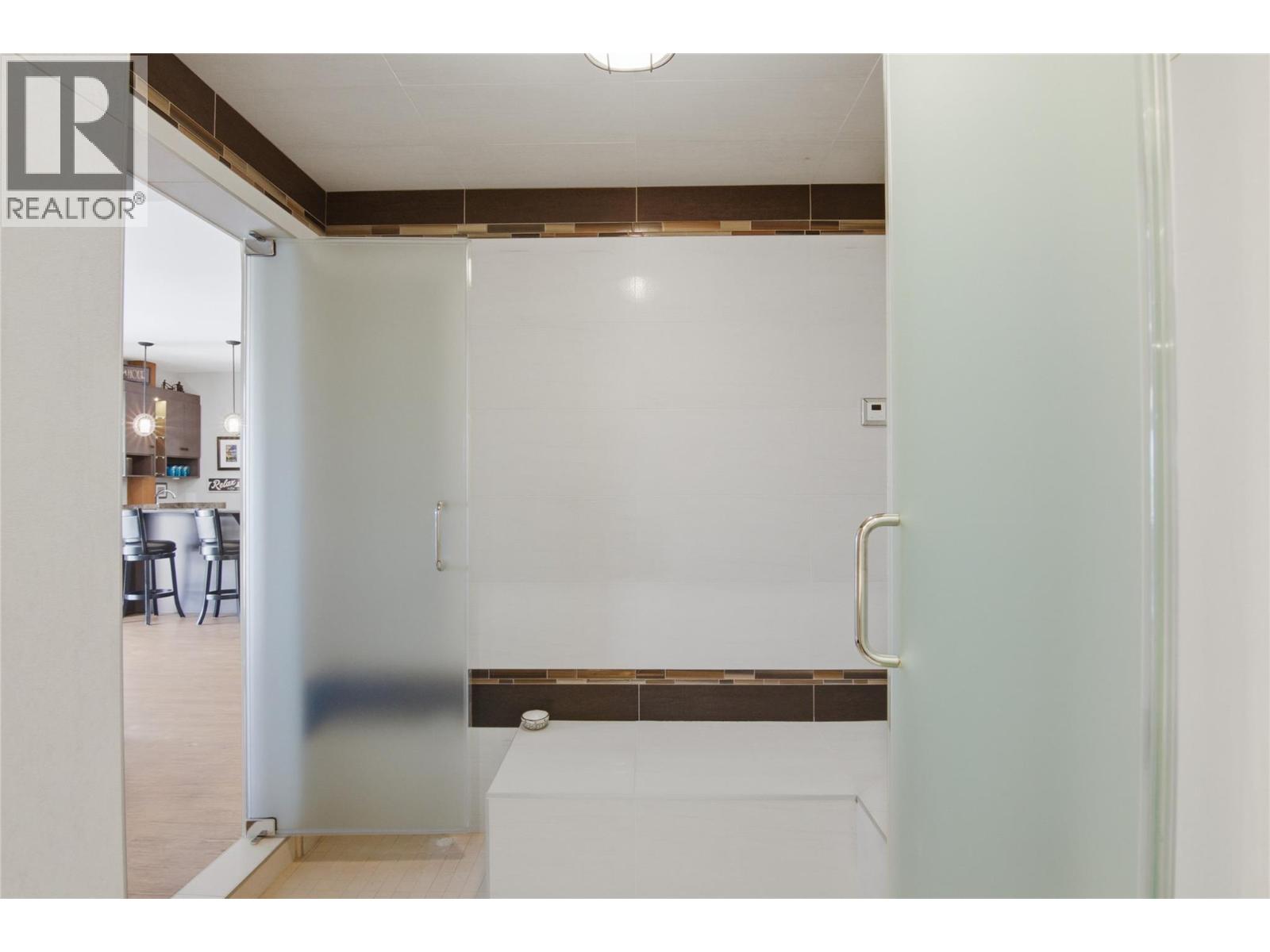 176 RUE CHEVAL NOIR Street - 46