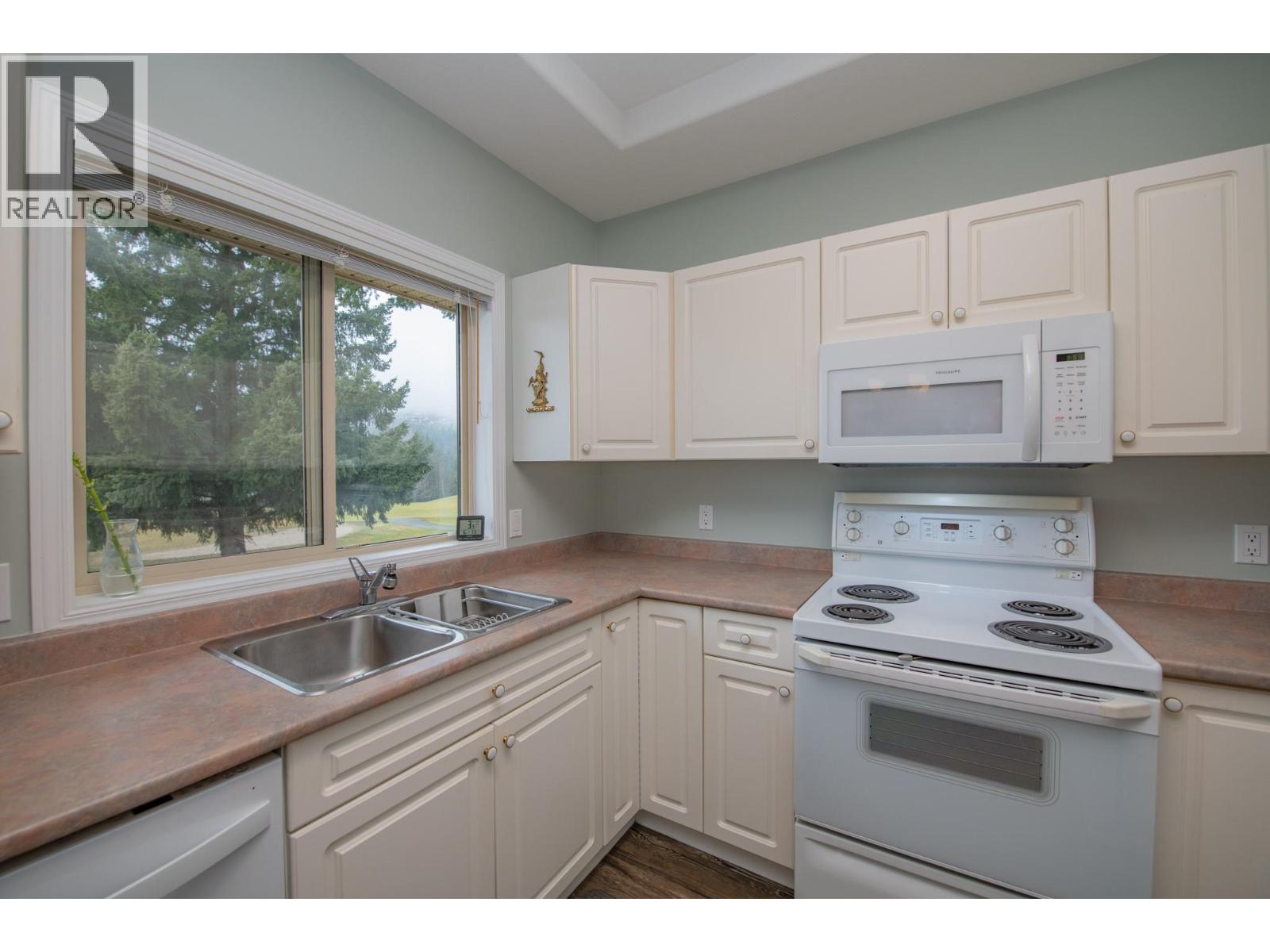 #6 2550 Golf Course Drive - 15