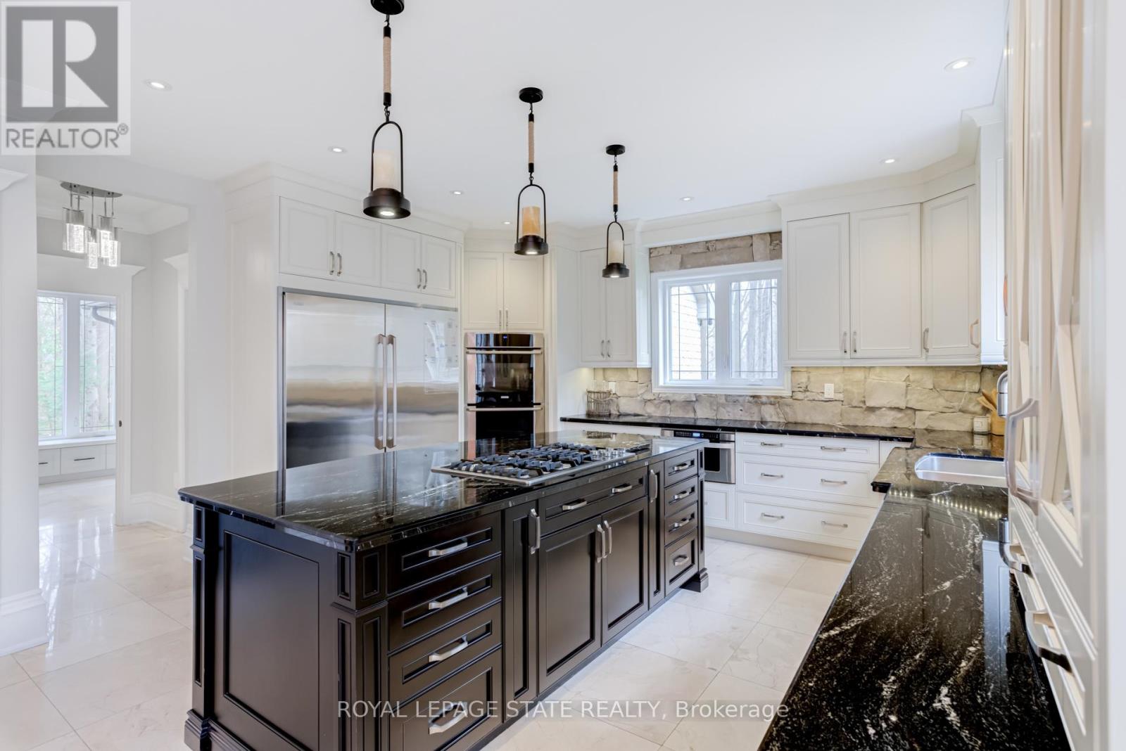 18 ELDER CRESCENT - 15