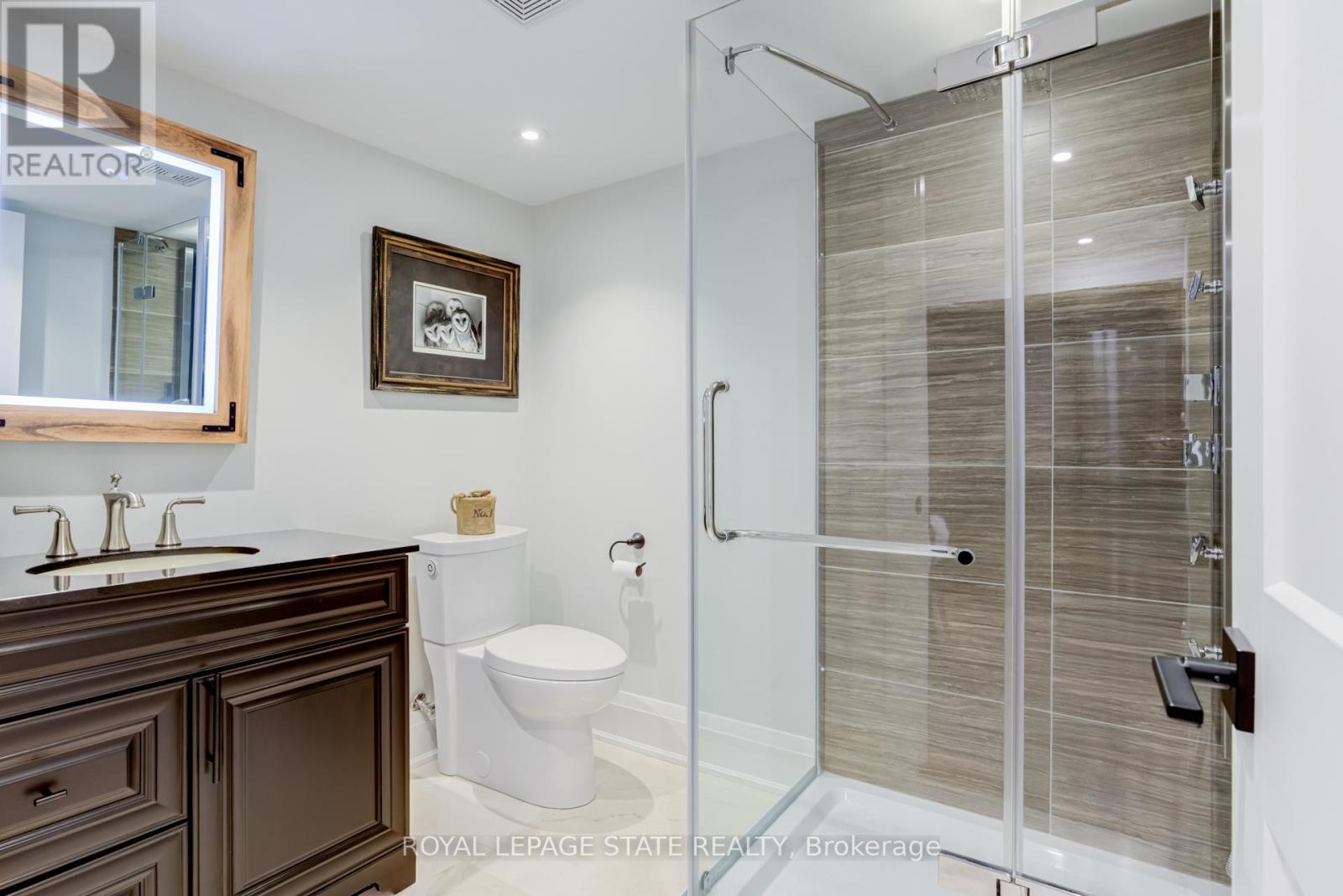 18 ELDER CRESCENT - 43