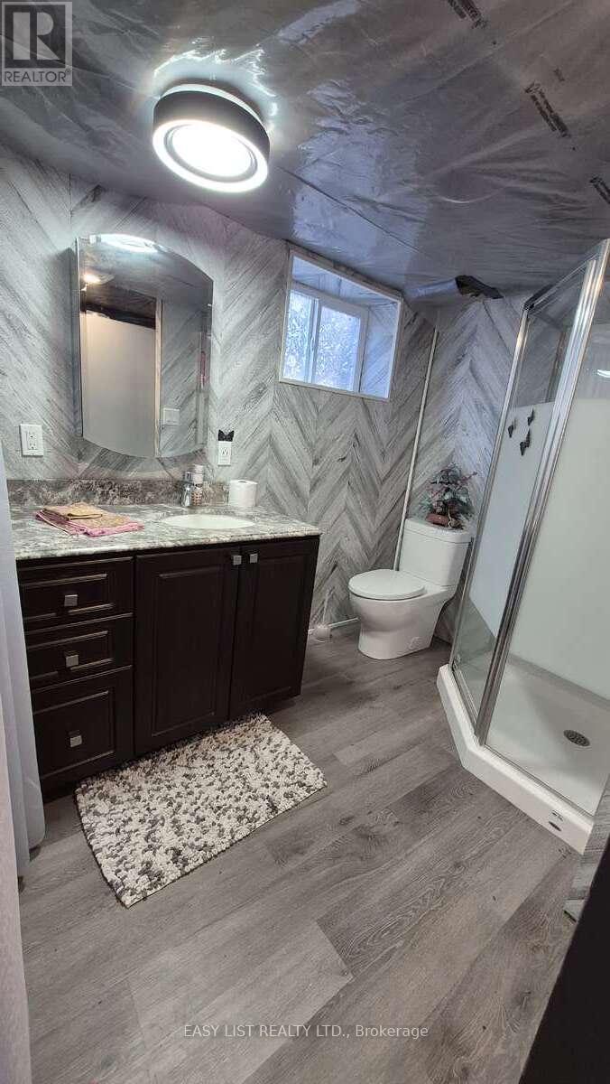 2371 ALEXIS ROAD - 21