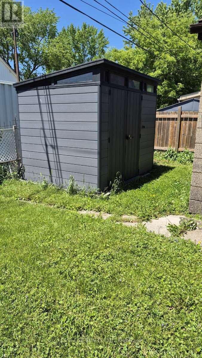 2371 ALEXIS ROAD - 33