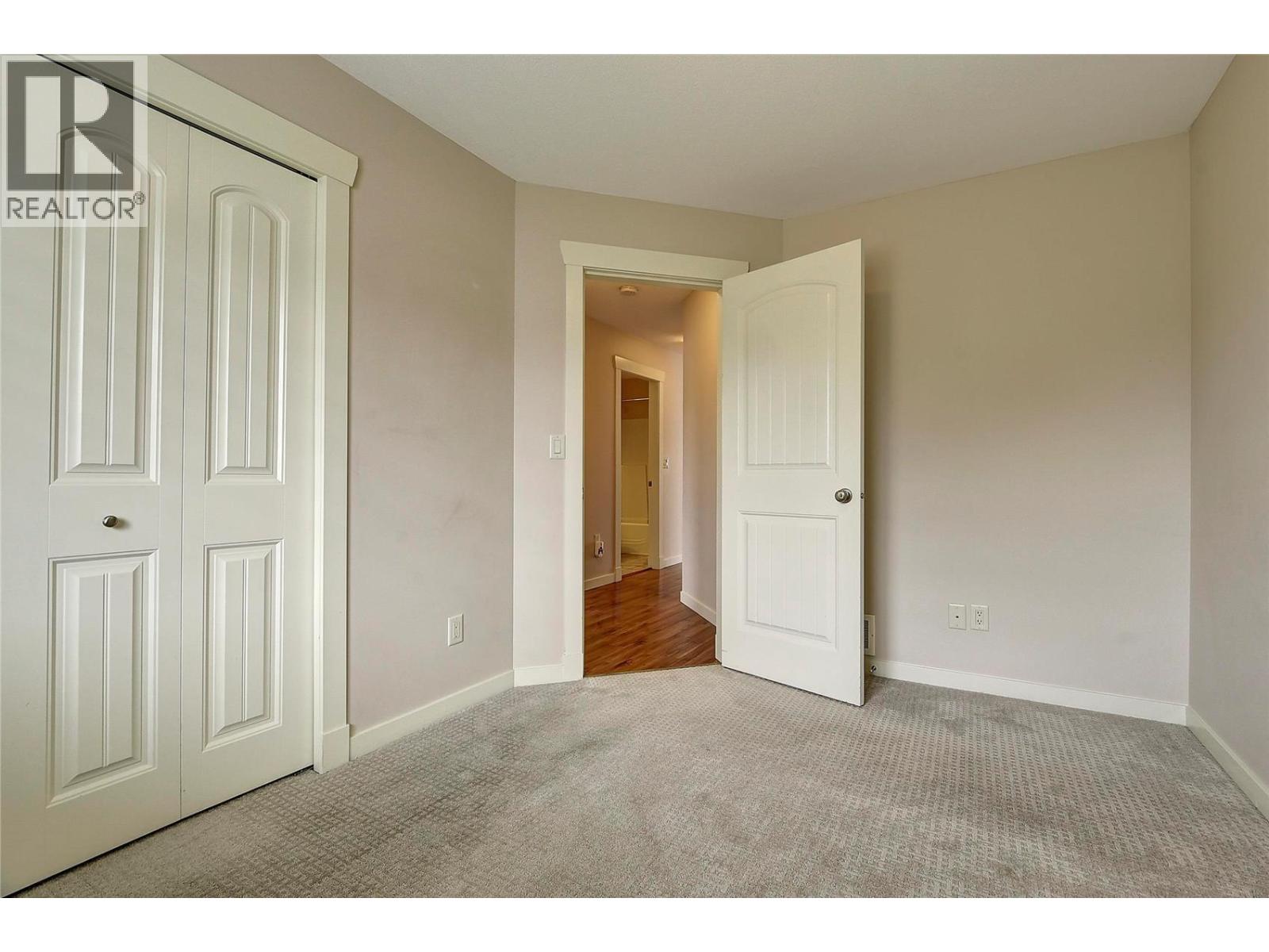 369 Wallace Road - 16