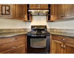 Primary Bedroom - 369 Wallace Road, Kelowna, BC V1X4T4 Photo 11