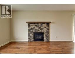 Dining room - 369 Wallace Road, Kelowna, BC V1X4T4 Photo 6