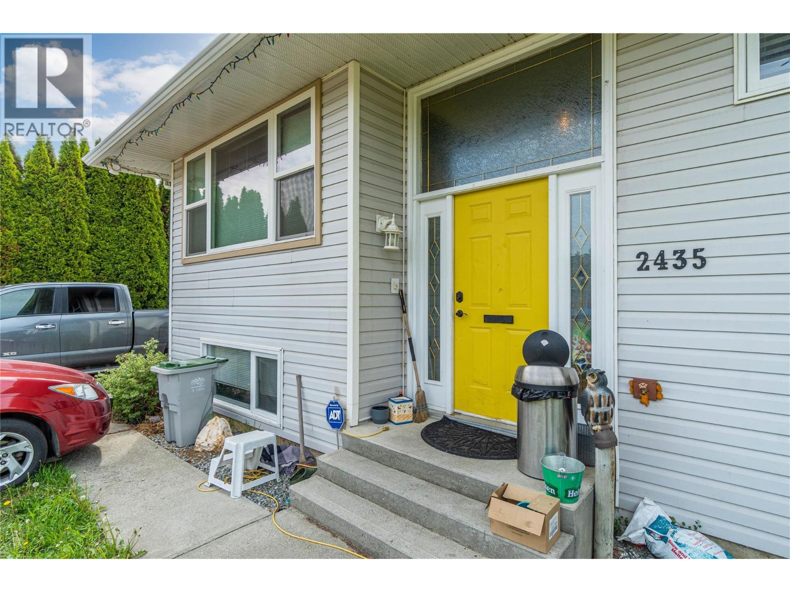 2435 Young Avenue - Image 3