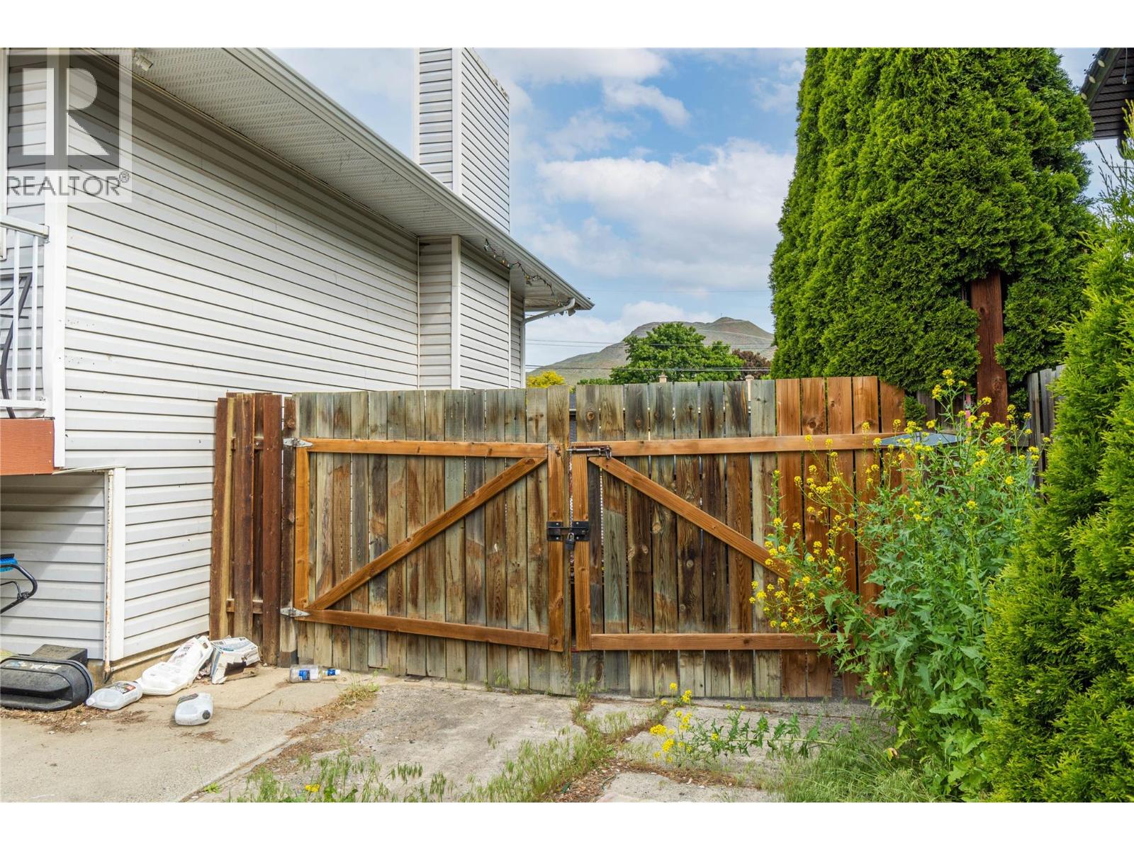 2435 Young Avenue - 33