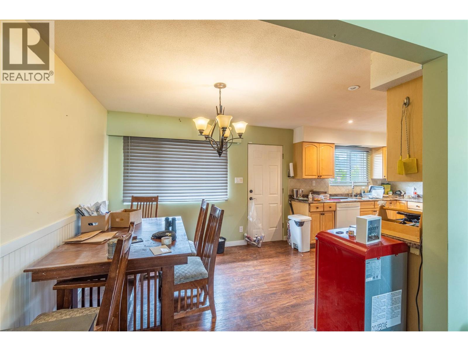 2435 Young Avenue - 9