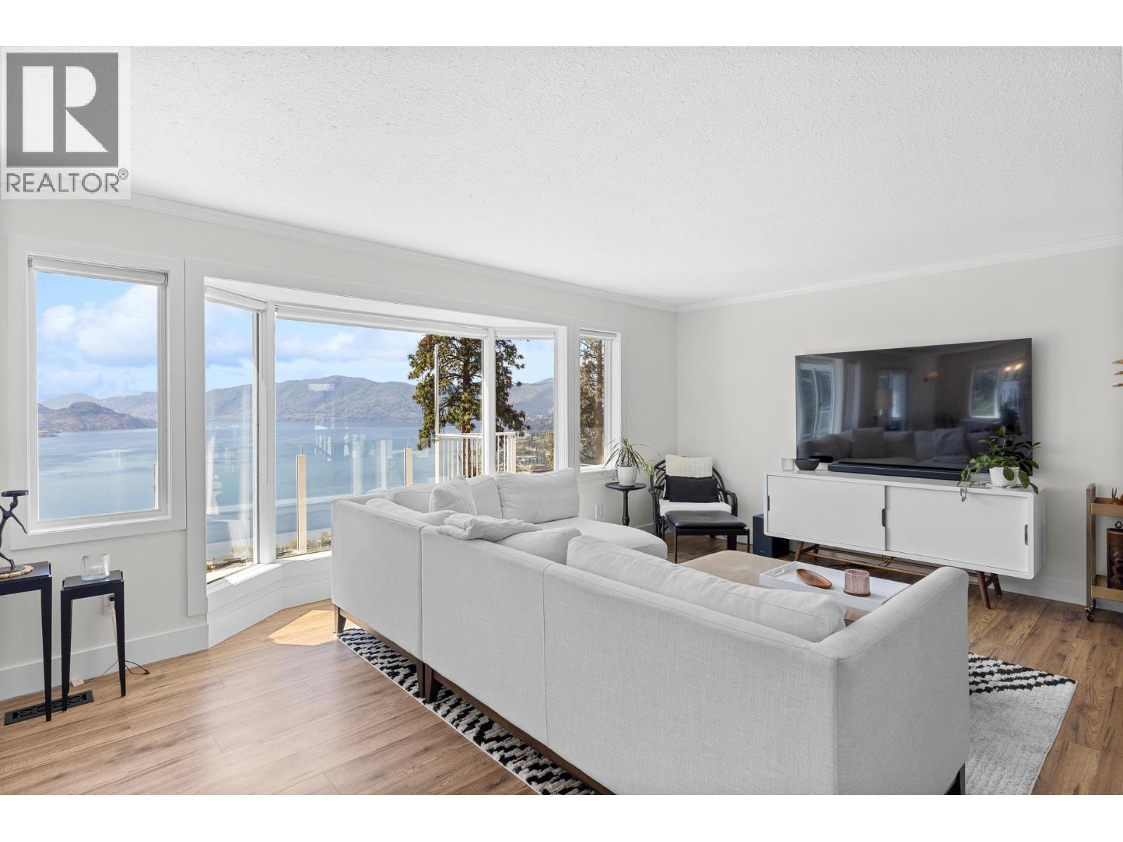 4215 6th Avenue - 4