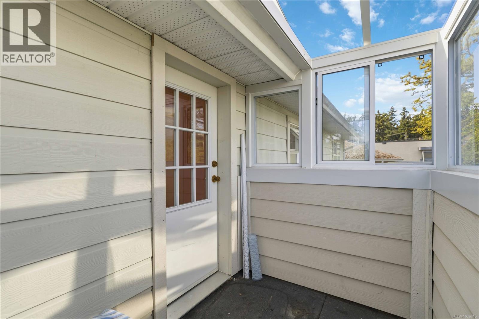 4139 Carey Rd - 30
