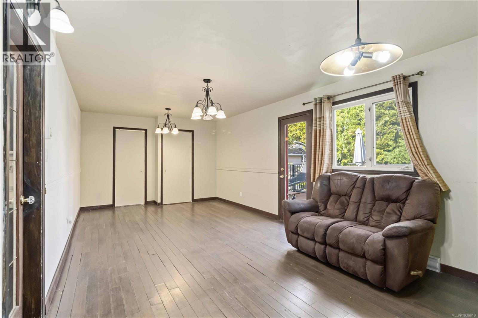 4139 Carey Rd - 17