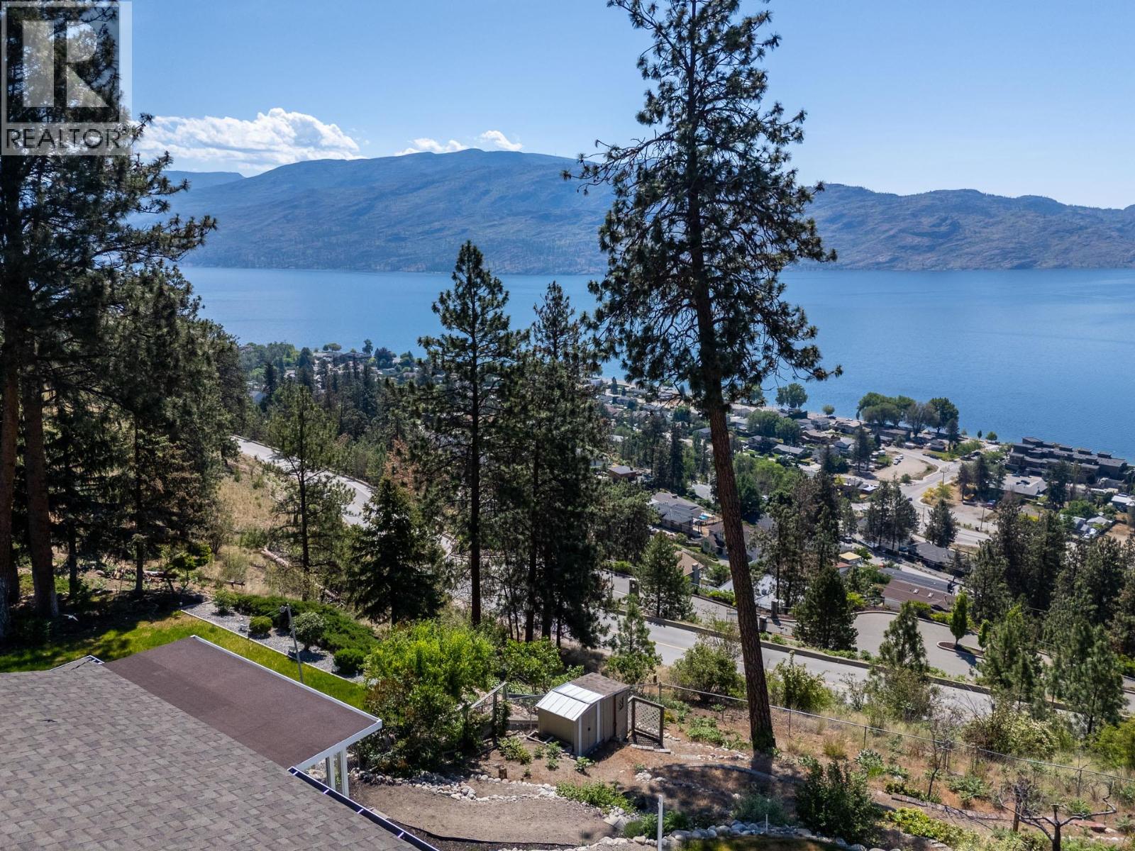 4215 6th Avenue - 89