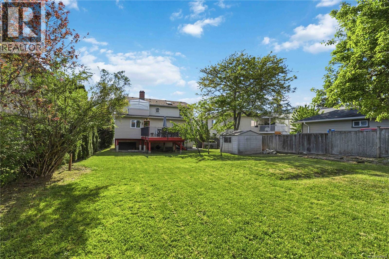 4139 Carey Rd - Image 3