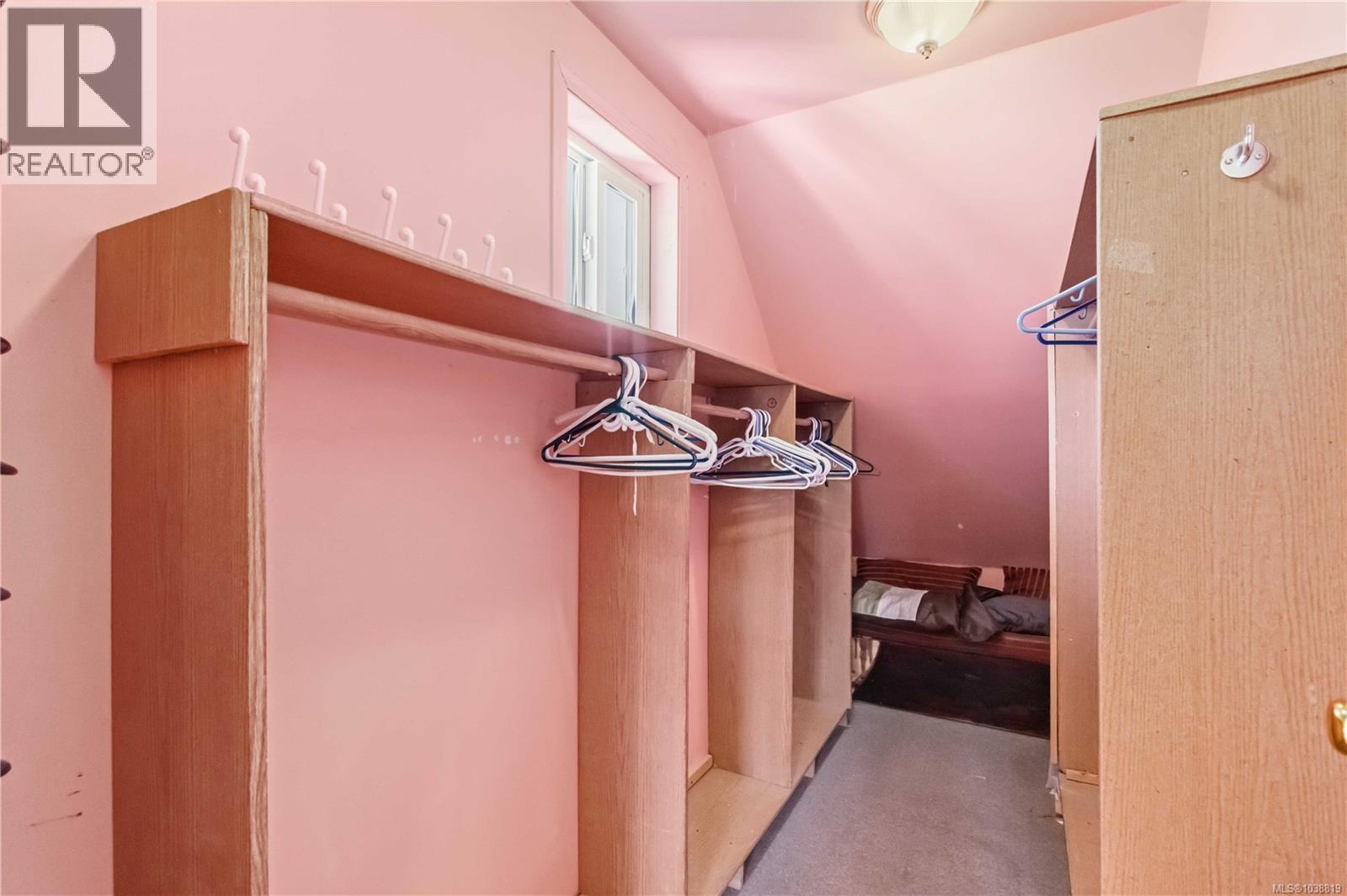 4139 Carey Rd - 32