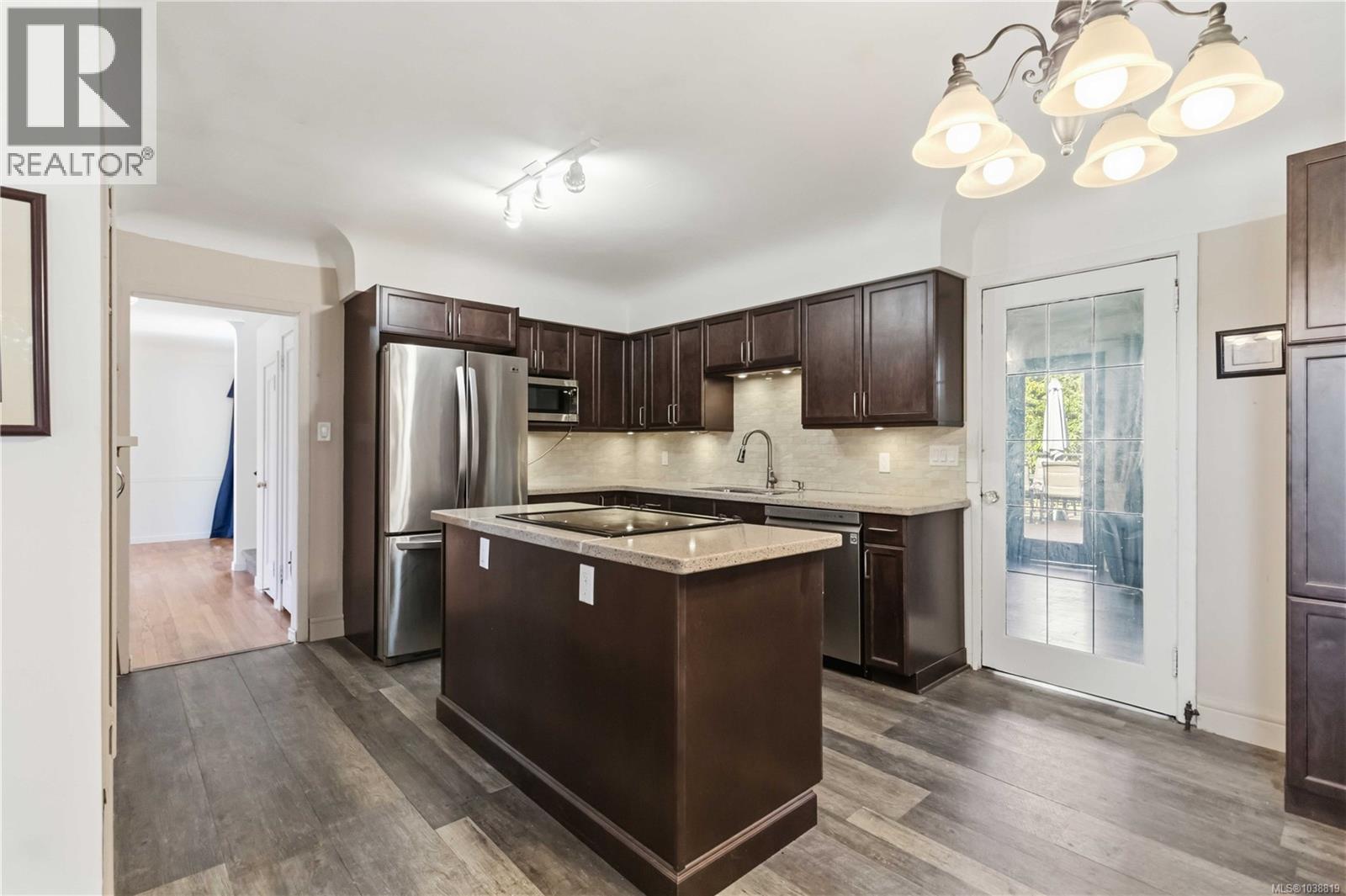 4139 Carey Rd - 11